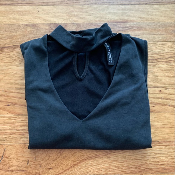 Design Lab Top - Picture 2 of 6